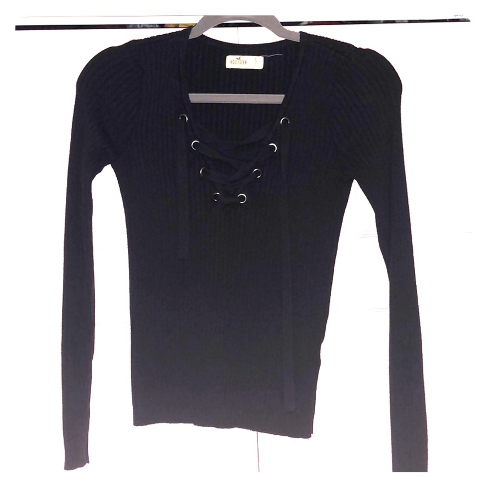 Hollister sweater